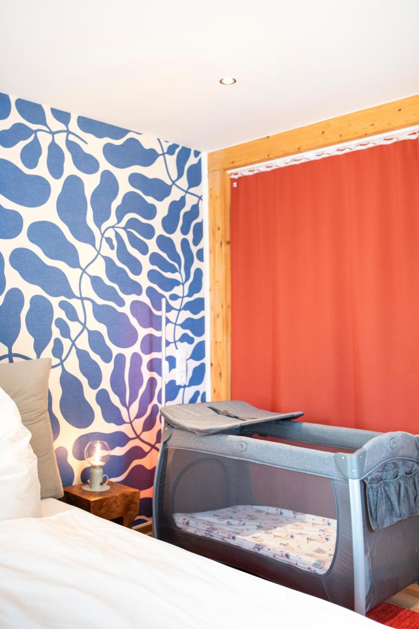 Bunter Hund Apartments - Zentrales Apartment, Parkplatz, Wintergarten, Kinderzimmer Rothenburg ob der Tauber Exterior photo