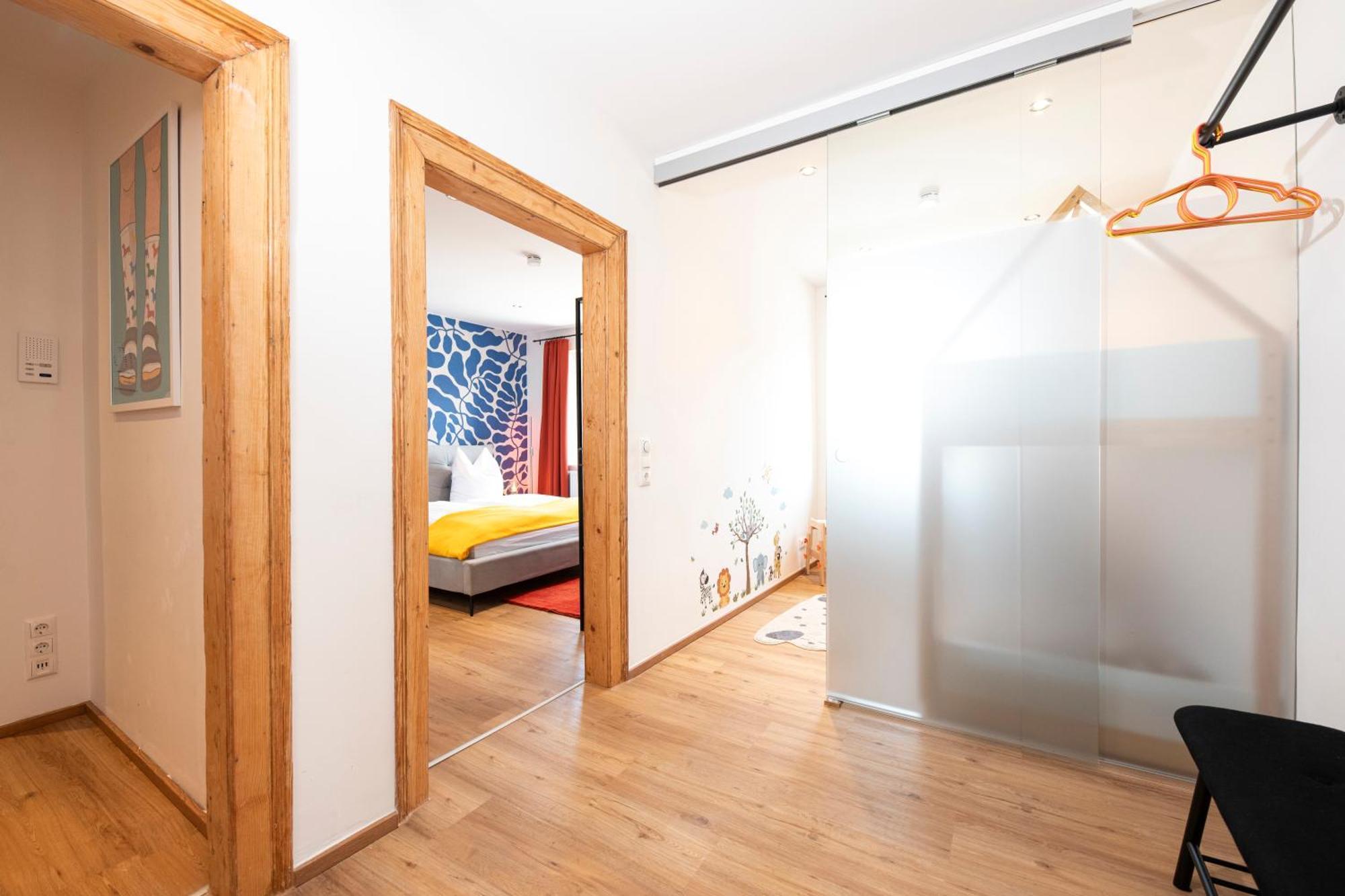 Bunter Hund Apartments - Zentrales Apartment, Parkplatz, Wintergarten, Kinderzimmer Rothenburg ob der Tauber Exterior photo